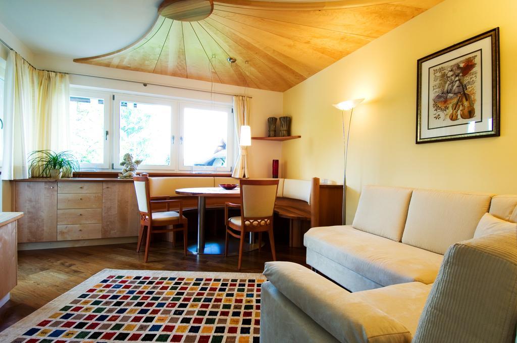 Villa Anina กอลลาลโบ ภายนอก รูปภาพ
