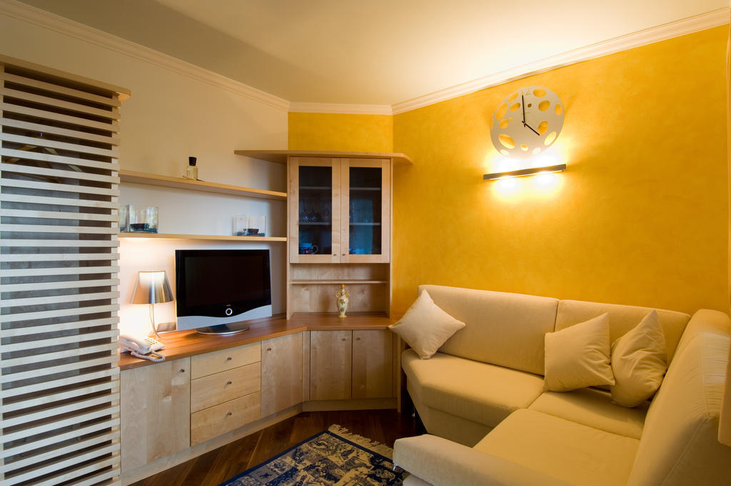 Villa Anina กอลลาลโบ ห้อง รูปภาพ